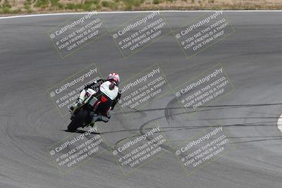 media/Apr-20-2025-AHRMA (Sun) [[393a79c373]]/Race/Group 7/Turn 4b/